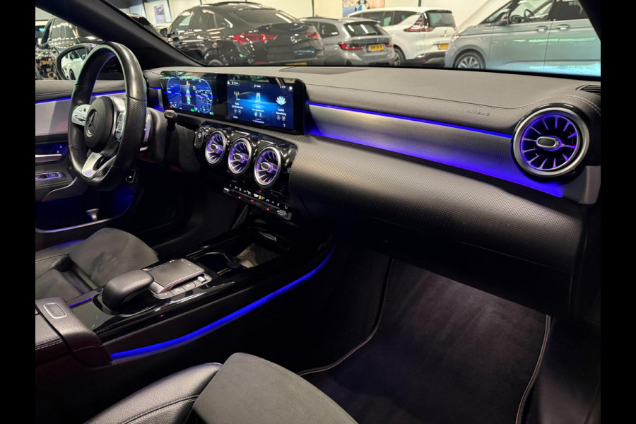 Mercedes-Benz CLA-Klasse 250 e AMG Limited SFEERVERL/WIDESCREEN/DAB/CARPLAY/CAM/PDC/ECC/CRUISE///