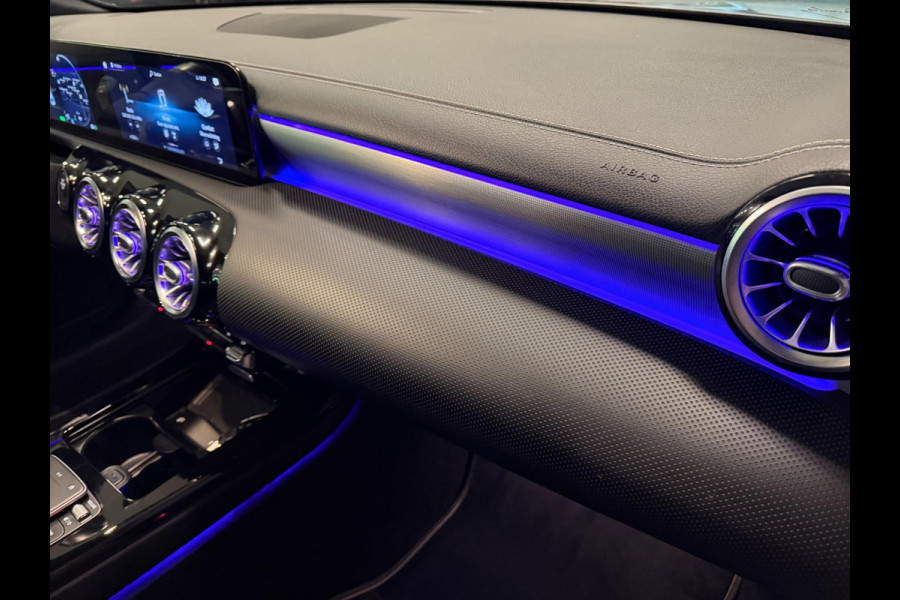 Mercedes-Benz CLA-Klasse 250 e AMG Limited SFEERVERL/WIDESCREEN/DAB/CARPLAY/CAM/PDC/ECC/CRUISE///