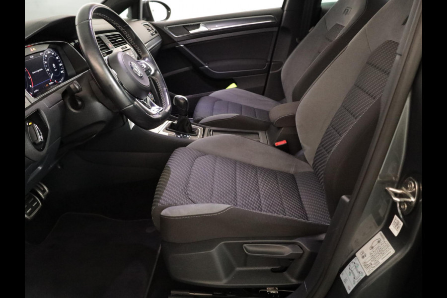 Volkswagen GOLF Variant 1.5 TSI Highline Business R 150 pk Automaat (DSG) | Navigatie | Parkeersensoren | Achteruitrijcamera | Adaptieve cruise control | Apple Carplay/Android Auto | LED koplampen |