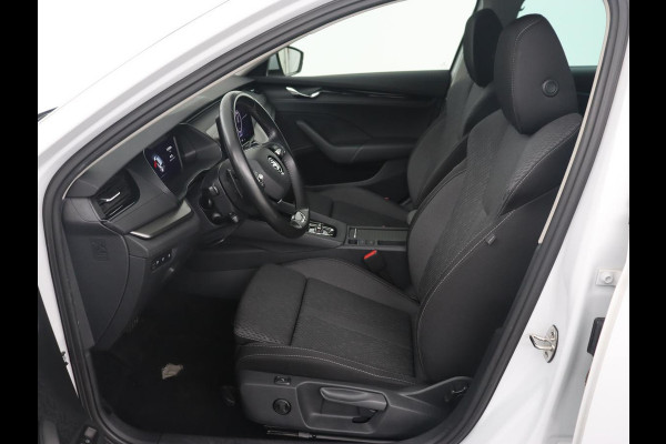 Škoda Octavia Combi 1.4 TSI iV PHEV Business Edition | Adaptive Cruise | Stoel & Stuurverwarming | LED | Navigatie | Carplay | Massage | Elektrische achterklep | Camera