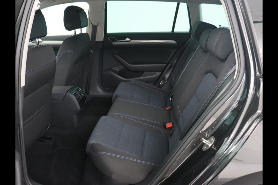 Volkswagen Passat Variant 1.4 TSI PHEV GTE Business | Adaptive Cruise | Navigatie | Virtual Cockpit | Massage | Stoelverwarming | Carplay