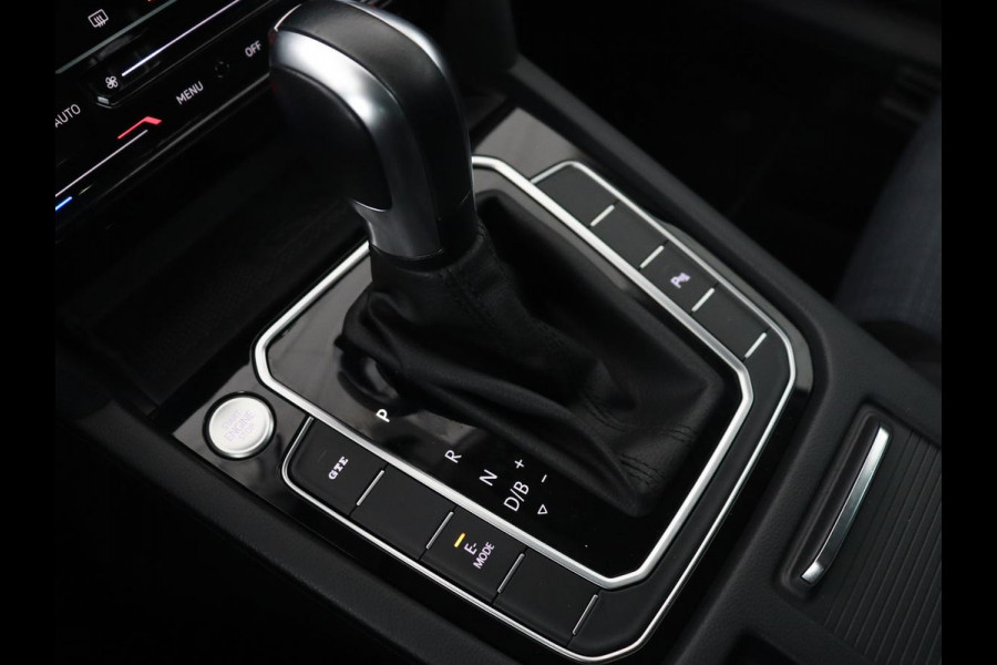 Volkswagen Passat Variant 1.4 TSI PHEV GTE Business | Adaptive Cruise | Navigatie | Virtual Cockpit | Massage | Stoelverwarming | Carplay