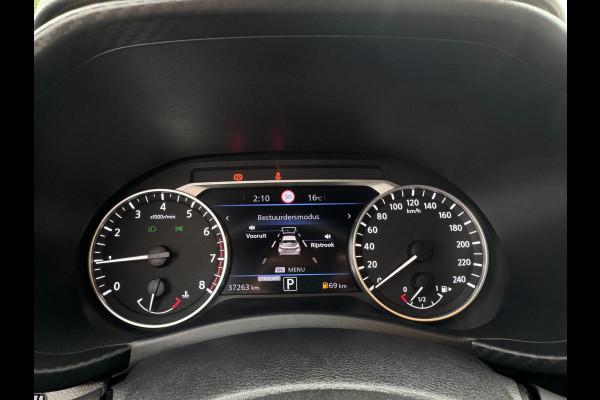 Nissan Juke 1.0 DIG-T N-Connecta AUTOMAAT / CAMERA / LED / NAVI / PDC / STOELVERWARMING / REGENSENS / CARPLAY / VOORUIT VERW.