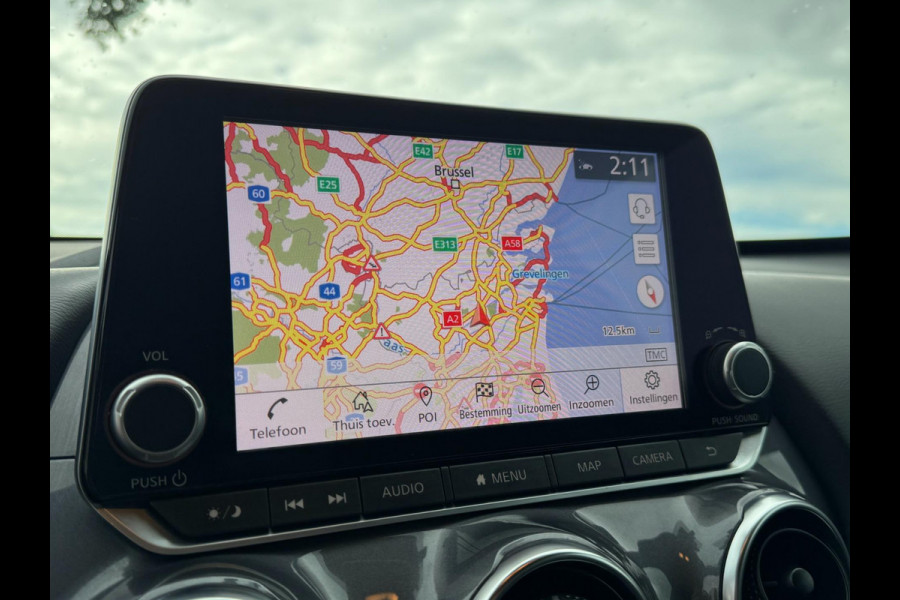 Nissan Juke 1.0 DIG-T N-Connecta AUTOMAAT / CAMERA / LED / NAVI / PDC / STOELVERWARMING / REGENSENS / CARPLAY / VOORUIT VERW.