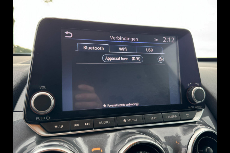 Nissan Juke 1.0 DIG-T N-Connecta AUTOMAAT / CAMERA / LED / NAVI / PDC / STOELVERWARMING / REGENSENS / CARPLAY / VOORUIT VERW.