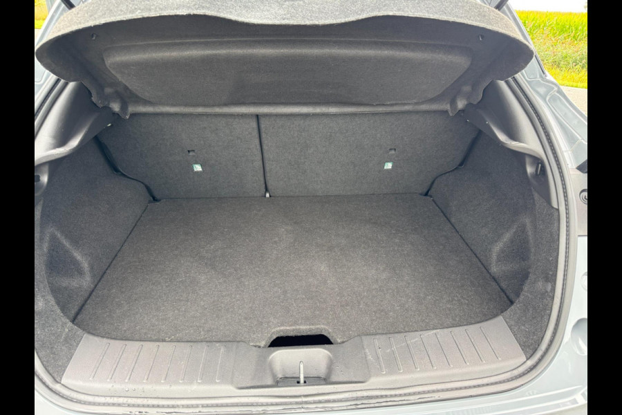 Nissan Juke 1.0 DIG-T N-Connecta AUTOMAAT / CAMERA / LED / NAVI / PDC / STOELVERWARMING / REGENSENS / CARPLAY / VOORUIT VERW.