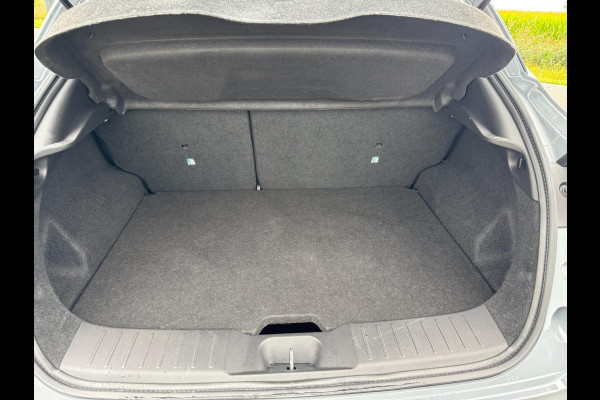 Nissan Juke 1.0 DIG-T N-Connecta AUTOMAAT / CAMERA / LED / NAVI / PDC / STOELVERWARMING / REGENSENS / CARPLAY / VOORUIT VERW.