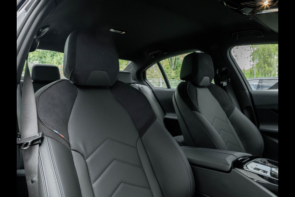 BMW 5 Serie 530e M-Sport - Driving Ass Plus - Camera - Stoelverwarming - Adaptive LED