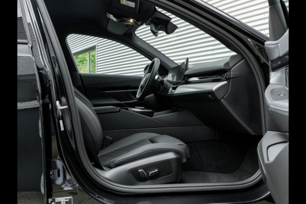 BMW 5 Serie 530e M-Sport - Driving Ass Plus - Camera - Stoelverwarming - Adaptive LED