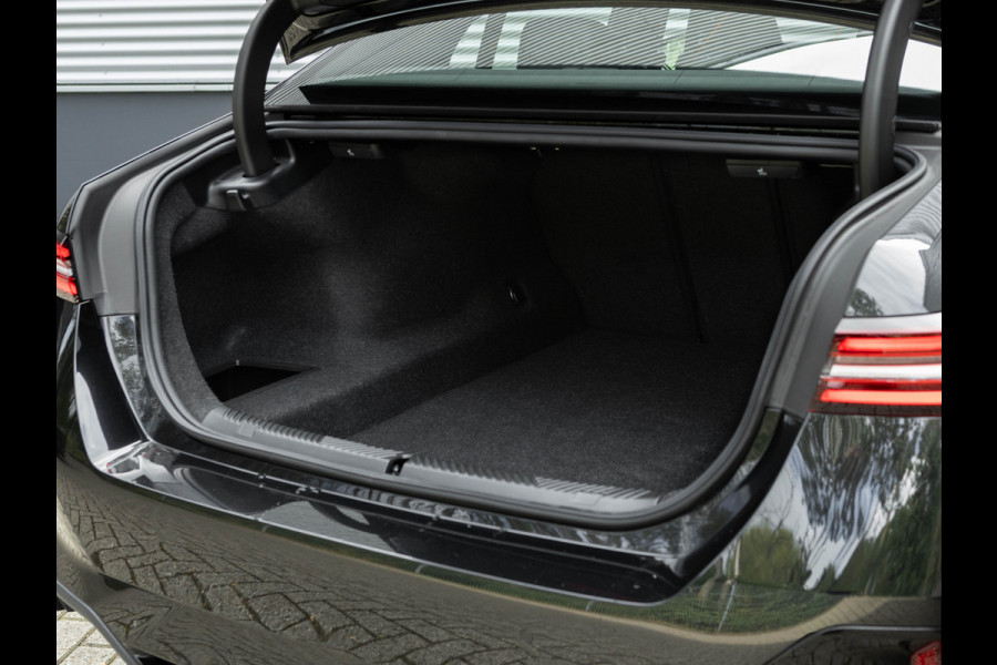 BMW 5 Serie 530e M-Sport - Driving Ass Plus - Camera - Stoelverwarming - Adaptive LED
