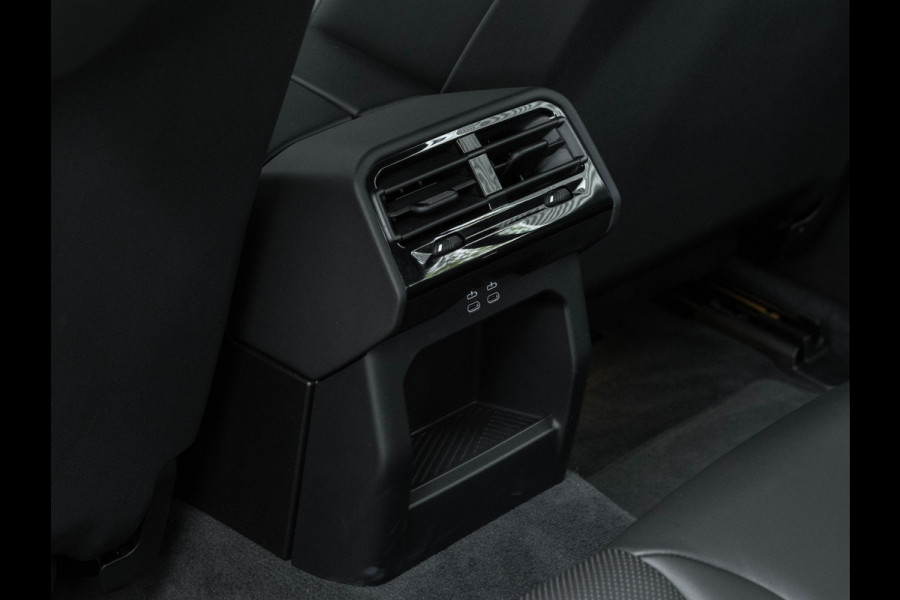 BMW 5 Serie 530e M-Sport - Driving Ass Plus - Camera - Stoelverwarming - Adaptive LED
