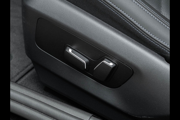 BMW 5 Serie 530e M-Sport - Driving Ass Plus - Camera - Stoelverwarming - Adaptive LED