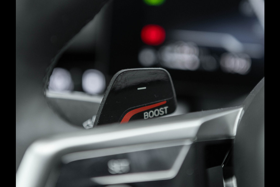 BMW 5 Serie 530e M-Sport - Driving Ass Plus - Camera - Stoelverwarming - Adaptive LED