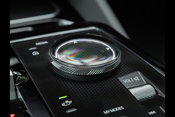 BMW 5 Serie 530e M-Sport - Driving Ass Plus - Camera - Stoelverwarming - Adaptive LED