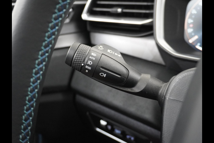 Lynk & Co 01 1.5 VAN: 24.900,- VOOR 22.440,- UW HERFSTVOORDEEL: 2.460,- PHEV PLUG-IN HYBRIDE | COMPLETE AUTO | ELEKTRISCH PANORAMADAK | FULL OPTIONS | LYNK & CO GARANTIE T/M 12-2026 | RIJKLAAR GELEVERD | BTW VERREKENBAAR |