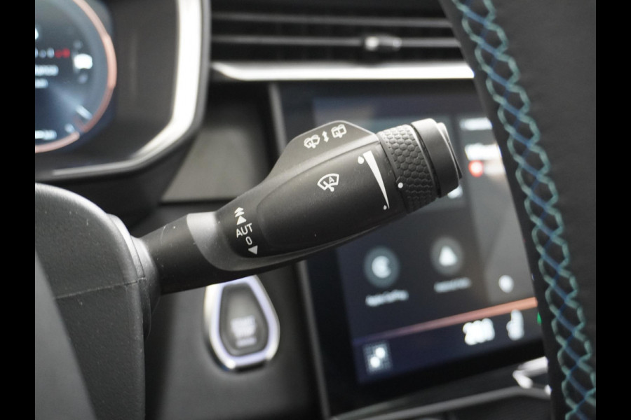 Lynk & Co 01 1.5 VAN: 24.900,- VOOR 22.440,- UW HERFSTVOORDEEL: 2.460,- PHEV PLUG-IN HYBRIDE | COMPLETE AUTO | ELEKTRISCH PANORAMADAK | FULL OPTIONS | LYNK & CO GARANTIE T/M 12-2026 | RIJKLAAR GELEVERD | BTW VERREKENBAAR |
