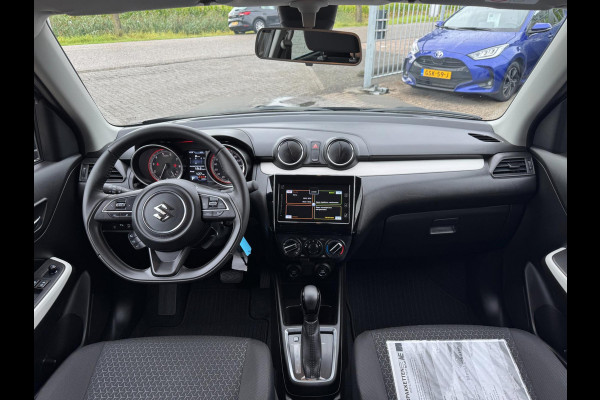Suzuki Swift 1.2 Style Smart Hybrid AUTOMAAT / CARPLAY / PARKEERSENSOREN / CRUISE / CAMERA / ZO GOED ALS NIEUW / METALLIC