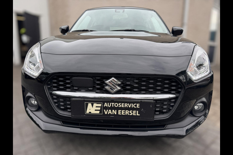Suzuki Swift 1.2 Style Smart Hybrid AUTOMAAT / CARPLAY / PARKEERSENSOREN / CRUISE / CAMERA / ZO GOED ALS NIEUW / METALLIC