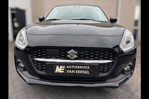 Suzuki Swift 1.2 Style Smart Hybrid AUTOMAAT / CARPLAY / PARKEERSENSOREN / CRUISE / CAMERA / ZO GOED ALS NIEUW / METALLIC