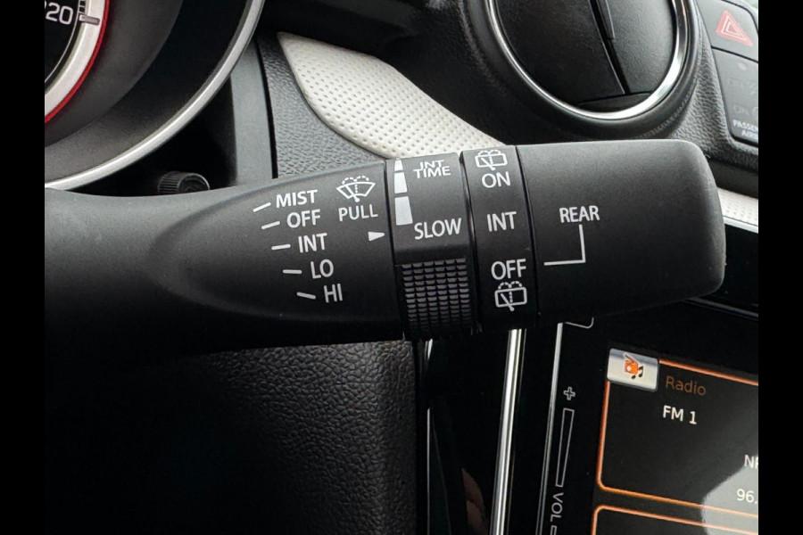 Suzuki Swift 1.2 Style Smart Hybrid AUTOMAAT / CARPLAY / PARKEERSENSOREN / CRUISE / CAMERA / ZO GOED ALS NIEUW / METALLIC