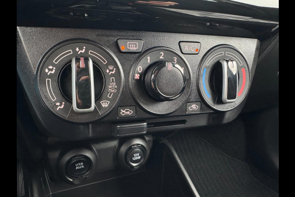 Suzuki Swift 1.2 Style Smart Hybrid AUTOMAAT / CARPLAY / PARKEERSENSOREN / CRUISE / CAMERA / ZO GOED ALS NIEUW / METALLIC