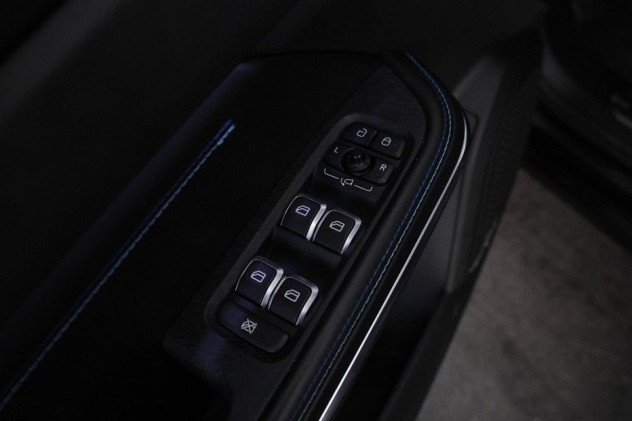 Lynk & Co 01 1.5 360 Camera, Panorama dak, Apple / Android carplay.