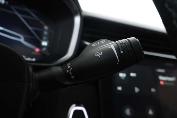 Lynk & Co 01 1.5 360 Camera, Panorama dak, Apple / Android carplay.
