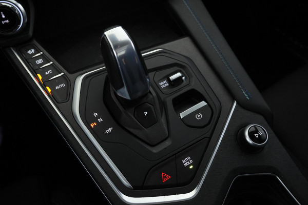 Lynk & Co 01 1.5 360 Camera, Panorama dak, Apple / Android carplay.