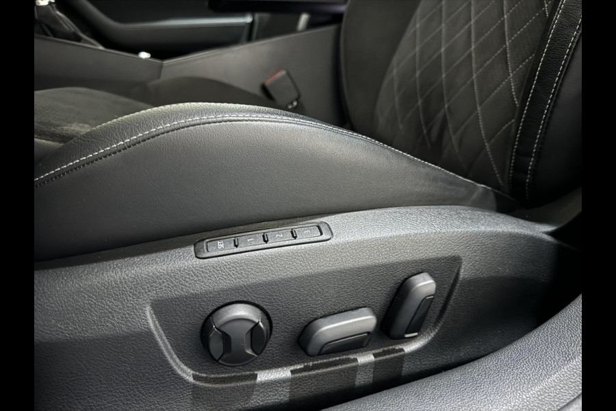 Škoda Superb Combi 1.4 TSI iV Sportline Pano Canton Memory Sfeer Camera