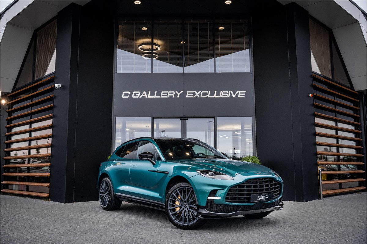 Aston Martin Dbx 4.0 V8 707 - BTW Auto | Panorama | Carbon | Keramisch | 23' inch | Stoelkoeling Aston Martin Dbx 4.0 V8 707 - BTW Auto | Panorama | Carbon | Keramisch | 23' inch | Stoelkoeling
