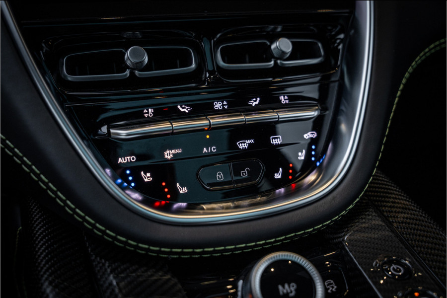 Aston Martin Dbx 4.0 V8 707 - BTW Auto | Panorama | Carbon | Keramisch | 23' inch | Stoelkoeling