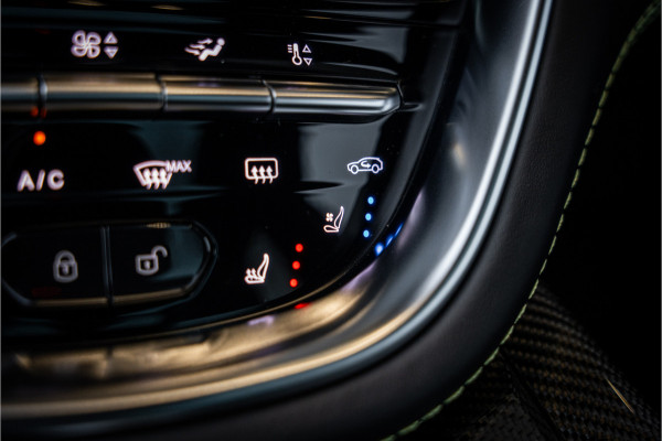 Aston Martin Dbx 4.0 V8 707 - BTW Auto | Panorama | Carbon | Keramisch | 23' inch | Stoelkoeling