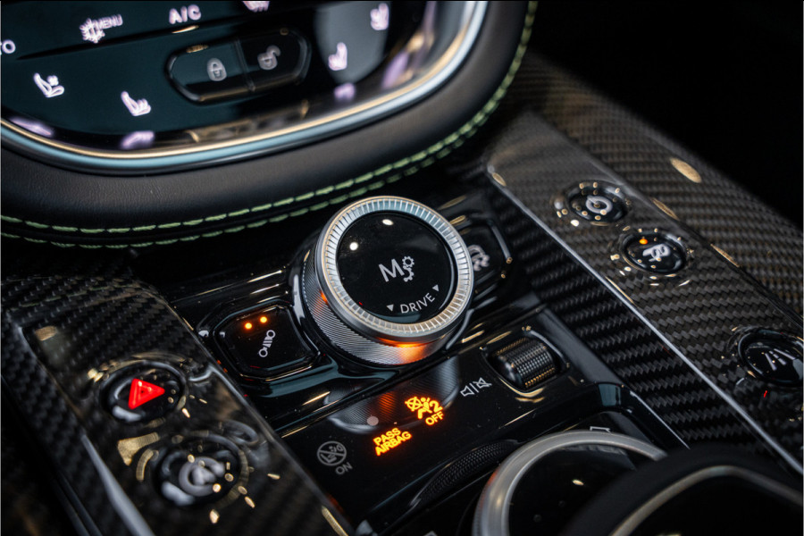 Aston Martin Dbx 4.0 V8 707 - BTW Auto | Panorama | Carbon | Keramisch | 23' inch | Stoelkoeling