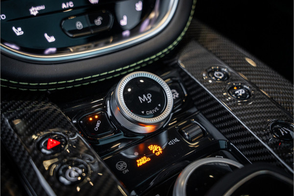 Aston Martin Dbx 4.0 V8 707 - BTW Auto | Panorama | Carbon | Keramisch | 23' inch | Stoelkoeling