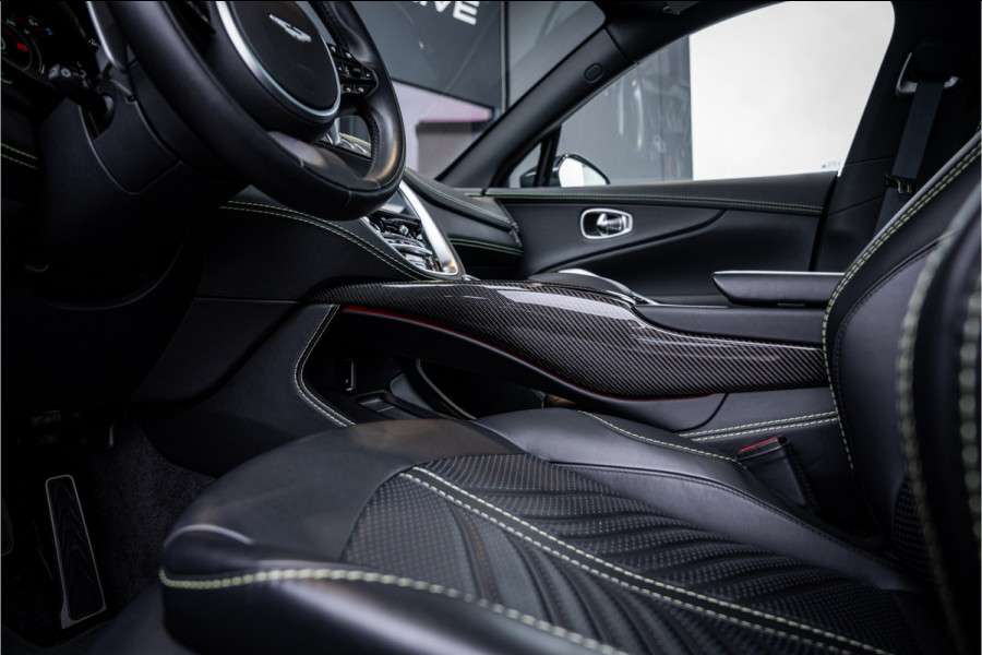 Aston Martin Dbx 4.0 V8 707 - BTW Auto | Panorama | Carbon | Keramisch | 23' inch | Stoelkoeling