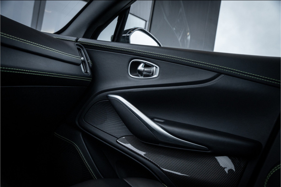 Aston Martin Dbx 4.0 V8 707 - BTW Auto | Panorama | Carbon | Keramisch | 23' inch | Stoelkoeling