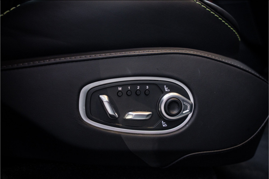 Aston Martin Dbx 4.0 V8 707 - BTW Auto | Panorama | Carbon | Keramisch | 23' inch | Stoelkoeling
