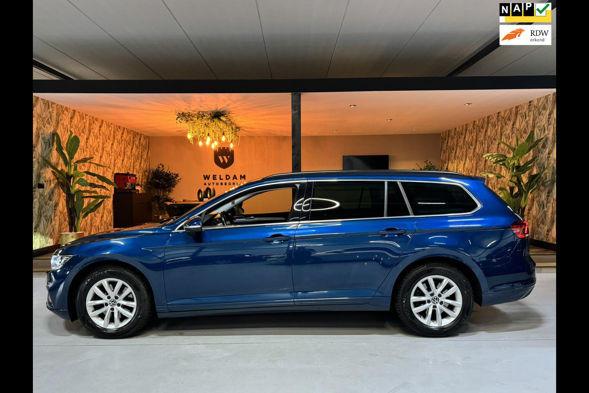 Volkswagen Passat Variant 1.5 TSI Business Garantie Trekhaak ACC PDC Navi Carplay LED DAB Rijklaar Volkswagen Passat Variant 1.5 TSI Business Garantie Trekhaak ACC PDC Navi Carplay LED DAB Rijklaar