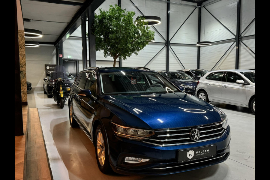Volkswagen Passat Variant 1.5 TSI Business Garantie Trekhaak ACC PDC Navi Carplay LED DAB Rijklaar