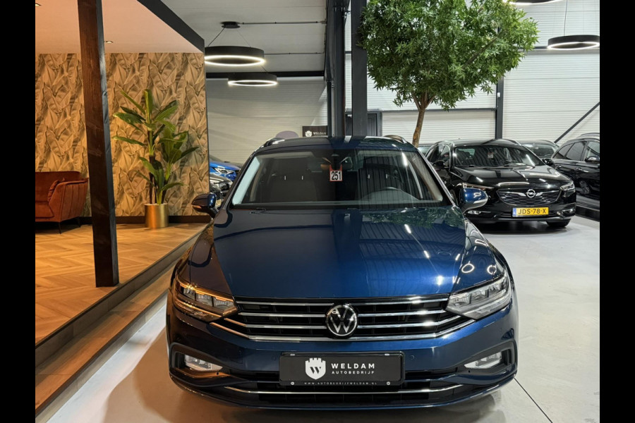 Volkswagen Passat Variant 1.5 TSI Business Garantie Trekhaak ACC PDC Navi Carplay LED DAB Rijklaar