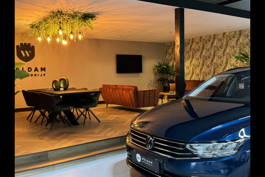 Volkswagen Passat Variant 1.5 TSI Business Garantie Trekhaak ACC PDC Navi Carplay LED DAB Rijklaar