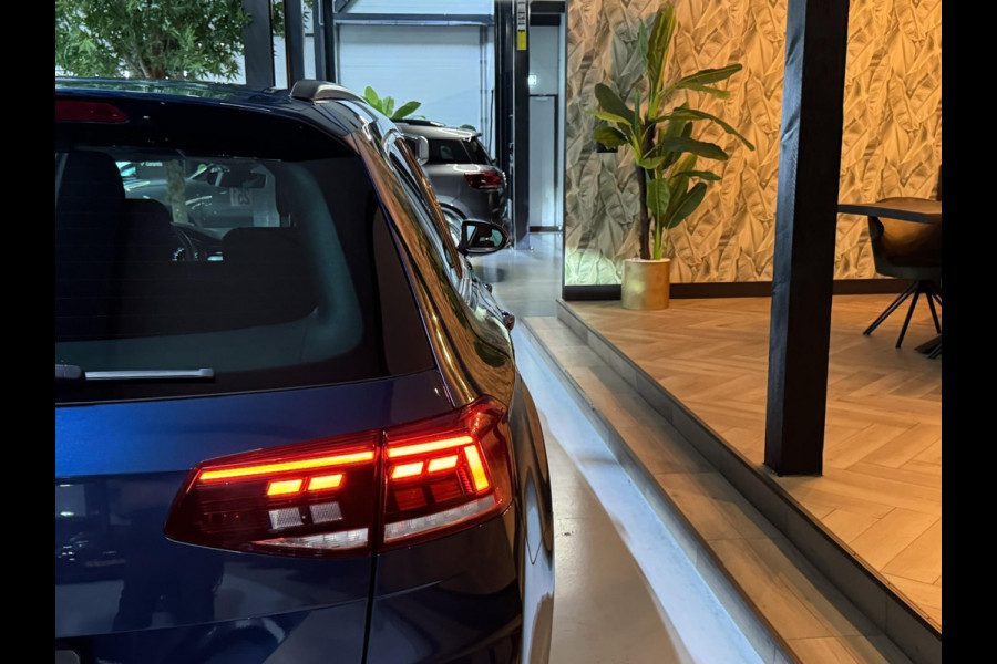 Volkswagen Passat Variant 1.5 TSI Business Garantie Trekhaak ACC PDC Navi Carplay LED DAB Rijklaar
