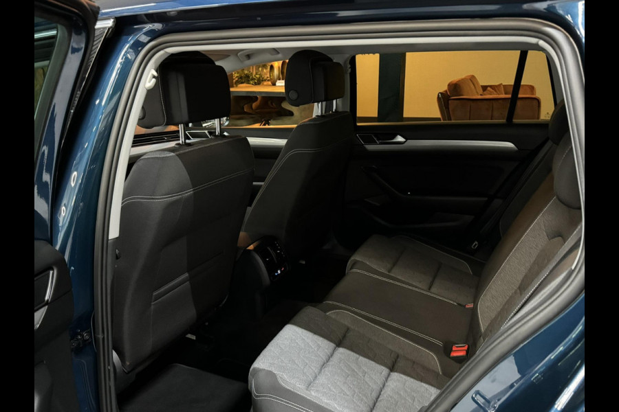 Volkswagen Passat Variant 1.5 TSI Business Garantie Trekhaak ACC PDC Navi Carplay LED DAB Rijklaar