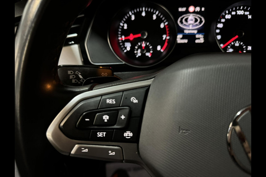Volkswagen Passat Variant 1.5 TSI Business Garantie Trekhaak ACC PDC Navi Carplay LED DAB Rijklaar