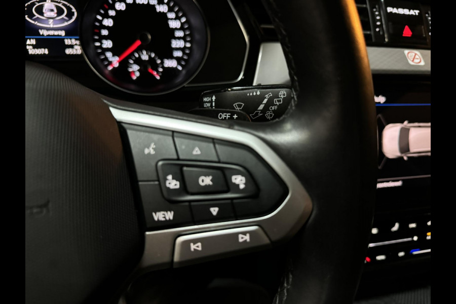 Volkswagen Passat Variant 1.5 TSI Business Garantie Trekhaak ACC PDC Navi Carplay LED DAB Rijklaar