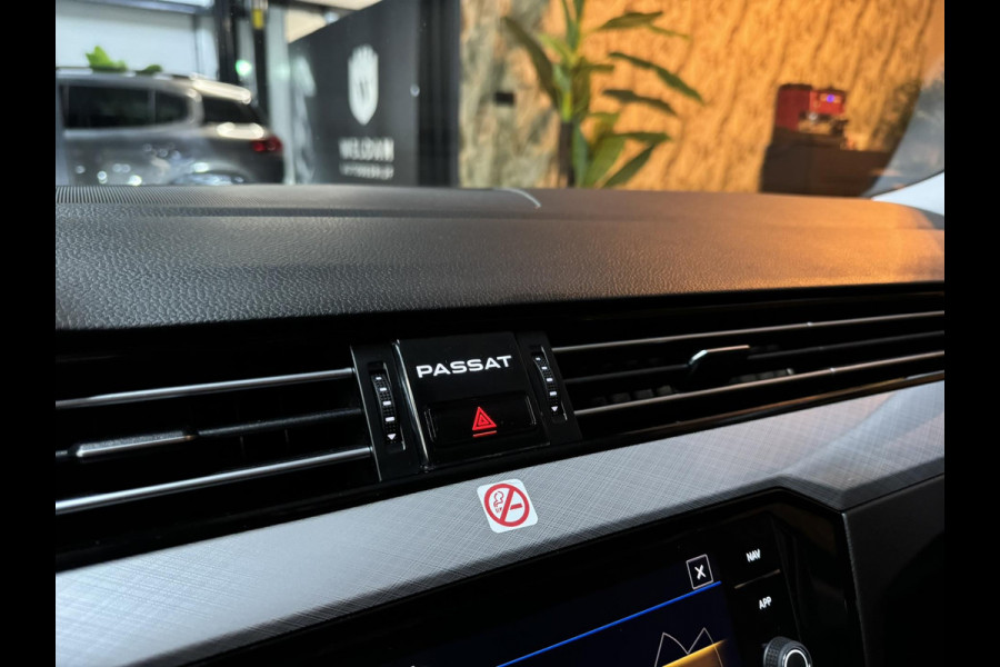 Volkswagen Passat Variant 1.5 TSI Business Garantie Trekhaak ACC PDC Navi Carplay LED DAB Rijklaar