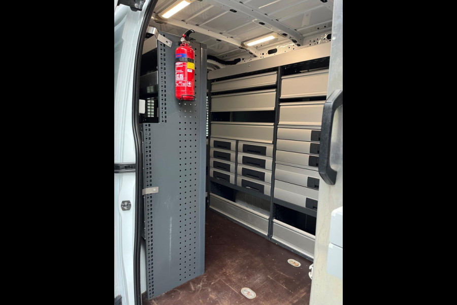 Renault Master L1H2 Automaat Servicewagen 2.3 CDTI BiTurbo 170pk euro6 Victron v230 kasten inrichting Standkachel RIJKLAARPRIJS!