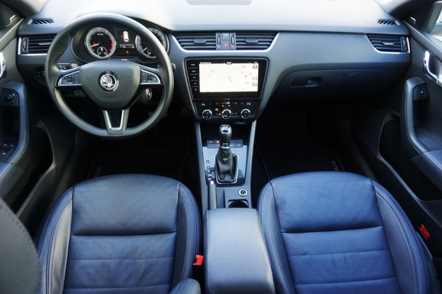 Škoda Octavia Combi 1.5 TSI Leer/Panormadak/Business Edition Plus /Dealeronderhouden