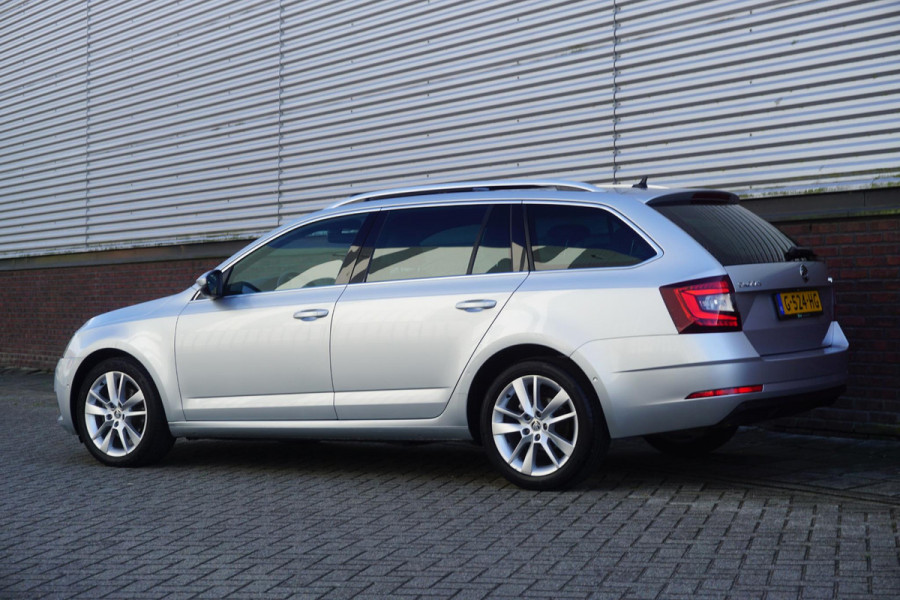 Škoda Octavia Combi 1.5 TSI Leer/Panormadak/Business Edition Plus /Dealeronderhouden