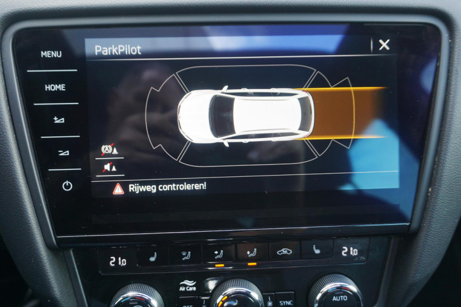 Škoda Octavia Combi 1.5 TSI Leer/Panormadak/Business Edition Plus /Dealeronderhouden